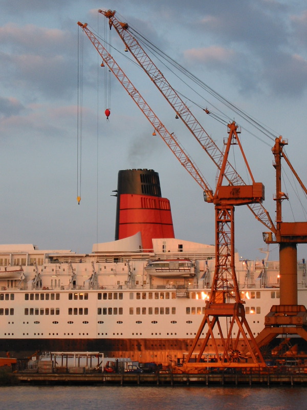 QE2's beautiful funnel