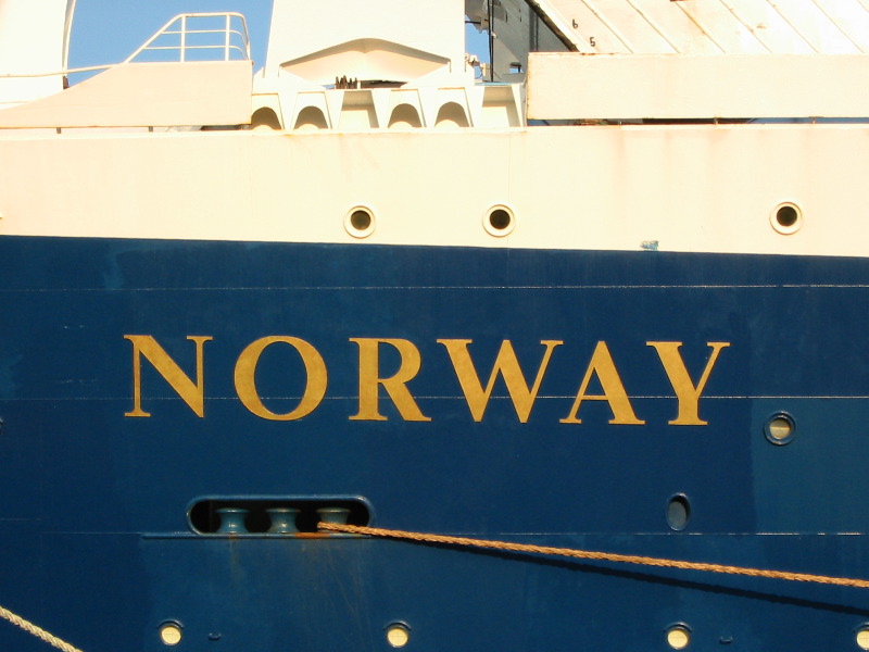 The name at the bow. If you look closely, you can see remains of the her previous name "France" left of the "N".
