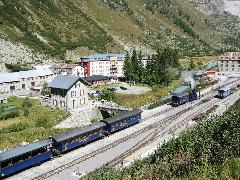 Der Bahnhof von Gletsch wirkt ein wenig wie eine Modelleisenbahn :)