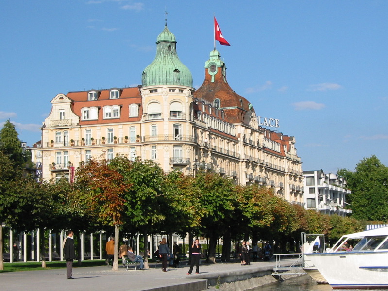 Andere, schicke Hotels in der Gegend: Das Palace...