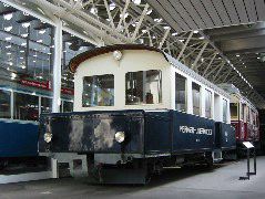 Ein alter Meiringen-Innertkirchen-Bahn Triebwagen