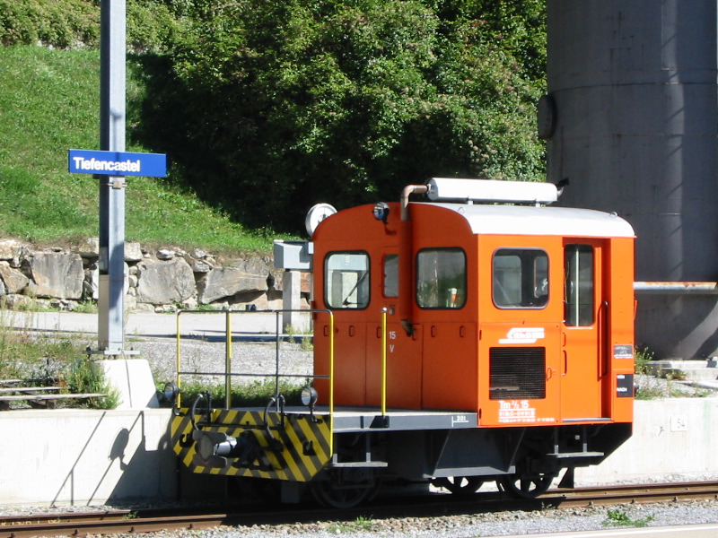 Auch dieser Bahnhof hat einen kleinen Rangiertraktor