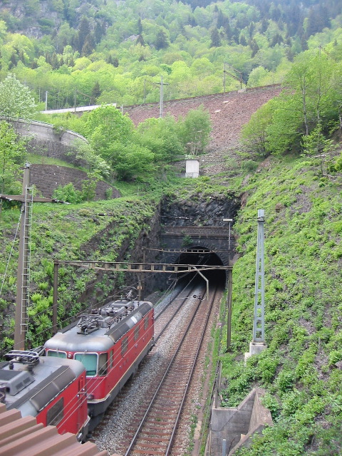 Auch hier im Tessin eine spektakuläre Streckenführung...