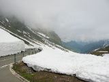 Hier geht es dann (tief) hinab nach Linthal