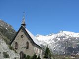 Die Kapelle von Gletsch, am Ende des Passes