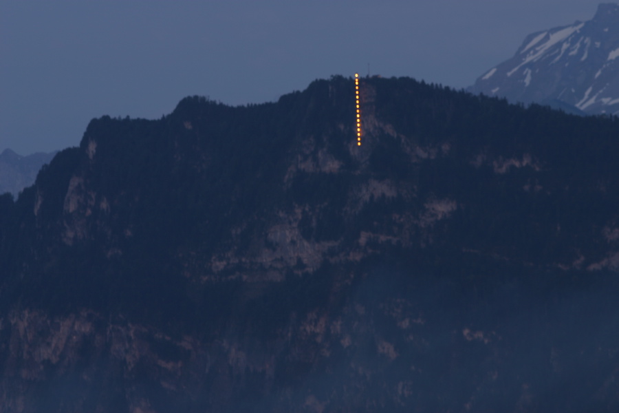 Der Bürgenstock bei Nacht