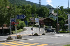 Nach einigem Gekurve geht es in Innertkirchen weiter zum Grimselpass